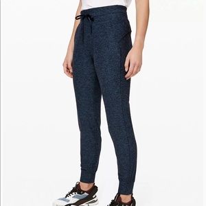 Lululemon. Ready to Rulu jogger